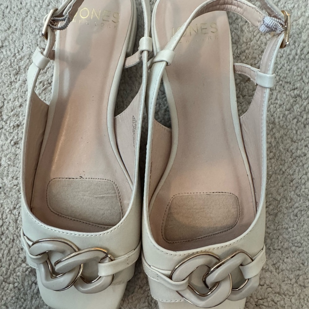 Jones New York Cream Heeled Sandals